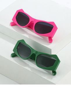 Óculos de sol de marca de moda personalizado cabeça de vaca feminino hip-hop olho de gato meninas cor doce designer UV400