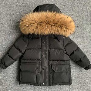Pucha dzieci dziewczyna chłopiec zima prawdziwe futro zagęszczone ciepłe kurtki 90%w dół krótki płaszcz snowsit 1-13Y Baby Kids Odzież HKD230725