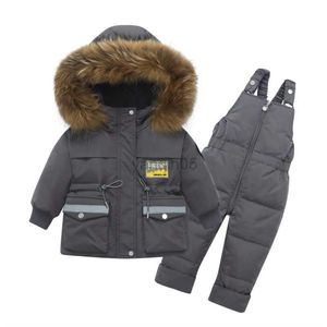 Down Coat 2023 Winter Baby Boy Snowsuit Hooded Real Fur Baby Girl Down Jacka Spädbarn Overaller Toddler Jumpsuit Boy 2st Clothes Set Outfit HKD230725