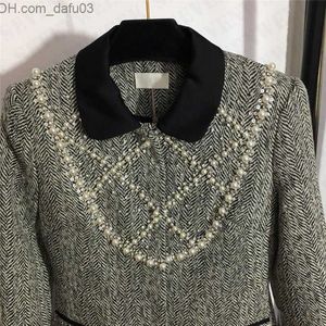 Kvinnors ullblandningar Pearl Woolen Coats Blandar för kvinnor Vinterlång ärmsullklänning Högkvalitet Lyxiga damer Ytterkläder Z230726