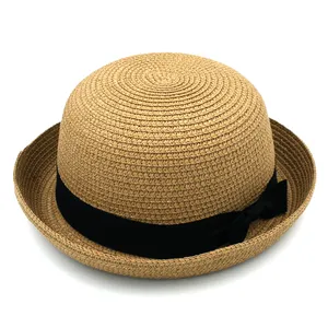 Sommarstrån hattar Sun Hat Bowler Hat Beach Cap för kvinnor med svart bowkotband