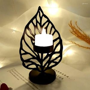 Candle Holders Aesthetic Metal Holder Unique Iron Leaves Bases Home Decorations Minimalist Technology Portavelas Table Decoration Items