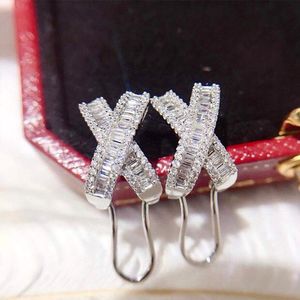 أعلى جودة العلامة التجارية Dupe 925 Sterling Silver Jewelry المجوهرات Rhinestone Cross Stud أقراط للنساء