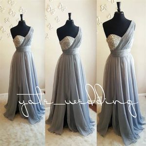 Silbergraues One-Shoulder-Brautjungfernkleid mit Kristallperlen, plissiertem Chiffon, bodenlang, fließendes Lila, für Hochzeitsgäste, Trauzeugin von 247y