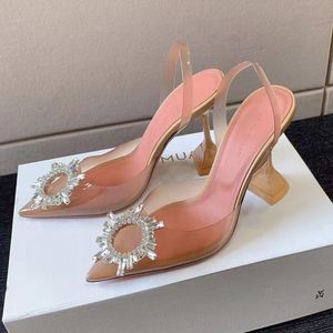 AMINA MUADDI BEGUM PVC MULLER SHOD Crystal Decoration Pumps Spool Heels 샌들 여성 고급 디자이너 드레스 신발 저녁 슬링 백 오리지널 박스