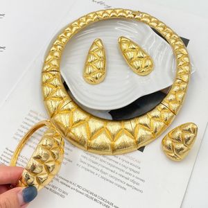 Wedding Jewelry Sets Fashion Women's Gilded Ring Bracelet African Earring Set Jewelry Wedding Necklace Italian Pendant Dubai Pendant Party Gift 230725