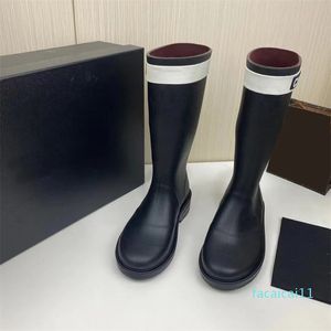 Freizeitschuhe Designer Stiefel Regenstiefel Geleefarbe Frauen Dicke Unterseite Gummistiefel Mode Ritter Plateauschuh