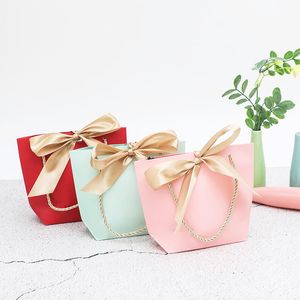 28x9x20cm 18 Colors Colorful Gift Paper Bag With Silk Ribbon For Holiday Party Shopping Gift Kraft Paper Bags Wholesale