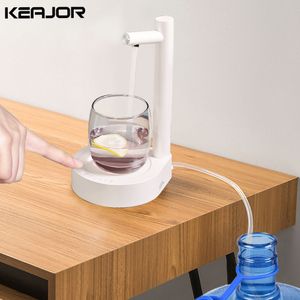 Wasserpumpen Elektrische Pumpe für Gallonen wiederaufladbare Spenderflasche Barreled Smart Automatischer Desktop-Trinkbrunnen tragbar 230725