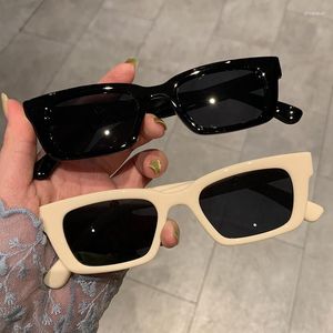 Occhiali da sole Donna Rettangolo piccolo Vintage Designer di marca Punti retrò Occhiali Occhiali da vista quadrati da donna Oculos femminili