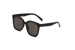 Sommer Mann Mode Outdoor Kunststoffrahmen Silber Sonnenbrille Frauen Reisen Quadratisch Fahren Sonnenbrille Unisex Brille Radfahren Brillen Schmetterling schwarze Farbe