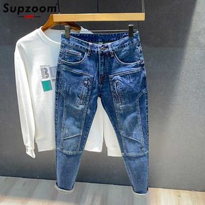 Herren Supzoom Ankunft Top Fashion Herbst Zipper Fliege düsterer Patchwork Cargo Denim Taschen Baumwolljeans Männer 230316 L230726