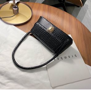 New 2020 Butterfly Chain Bag Korean Fashion Lingge One Shoulder Crossbody Bag Small Square Bag Korean Creative Stone Pattern Shoulder Bag