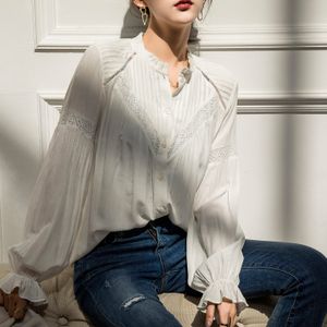 Женские блузкие рубашки Осень Longsleaved White French Fashion Женская рукава ретро -вершины Viscose Boho Mujer кружево 230726