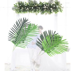 Decorative Flowers 12pcs/Lot Artificial Tropical Plants Fake Palm Leaves Tree Branch Plastic Greenery Potted Bonsai Leaf Home Garden Wedding