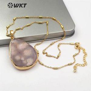 Kedjor WT-N1148 Natural Cherry Blossom Agates Gold Necklace Teardrop eller Oval Shape Crystal Pendant Flower Pink Jewelry232N