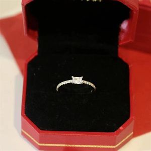 Luxury Diamond Ring Silver Rose Sydamerikanska kvinnors bröllopsengagemang Anniversary Gift Party White 18K Gold Plated Love Rings H300e