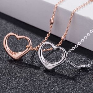 Designermärke S925 Sterling Silver Heart-Shaped Pendant Halsband Lärben Kedja TIFFAYS 18K Rose Gold Plated Necklace