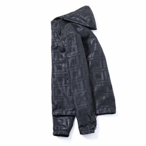 Erkek Tasarımcı Kapşonlu Ceketler Rüzgar Derecesi Spor Giyim Yeni Bahar Sonbahar Günlük Ceket Giysileri Fermuar Yaka Ekose Baskılı İnce Ceket M-XXXL