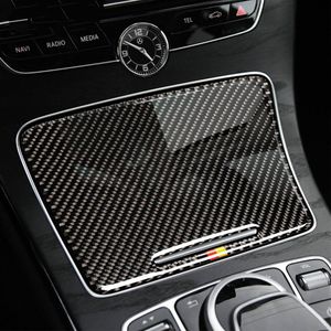 Fibra de carbono interior suporte para copo de água painel capa guarnição adesivo de carro para Mercedes classe C W205 C180 C200 GLC acessórios2674