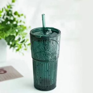 Бокалы для вина большая мощность 600 мл кофейная стеклянная чашка соломенная чашка темно -зеленая модель богини летняя вода с крышкой и соломой 230725