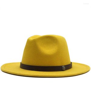 Berets proste fedora kapelusz mężczyźni kobiety imitacja wełniana zima filc kapelusze modne jazz fedoras chapau 56-60 cm