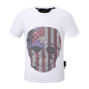 PLEIN BEAR T SHIRT Mens Designer Tshirts Brand Clothing Rhinestone PP Skulls Men T-Shirt Gola Redonda SS SKULL Hip Hop Tshirt Top Tees 16493