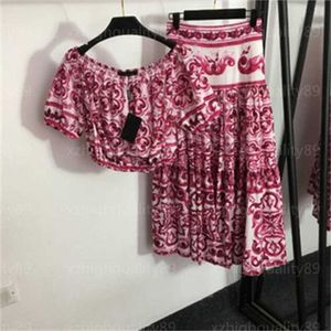 Womens Two Piece Set T-shirt Tops Skirts Vintage Printed One Neck Short-sleeve Top High Waisted Big Hem Half Skirt Two-piece Short Dress Designer Clothing 55