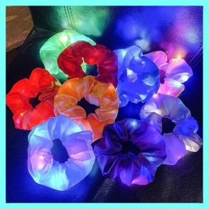 Luminous Scrunchies LED Fryzjen Kucyk Ponytail Uchwyt Kobiety Dziewczęta Elastyczne satynowe jedwabisty jedwabisty krawat linowa akcesoria zz zz