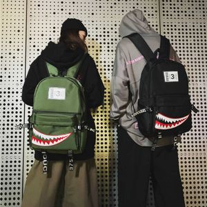 Уличная тенденция Новая рюкзак мужская корейская версия Creative Shark Fashion School Backbag Backpack для старшеклассников 230726