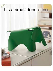 Dekorativa föremål Small Eame Elephant Home Decoration Model Plastic PP INS Polular Toy 230725