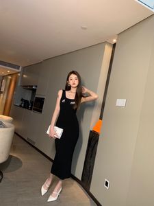 Casual Dresses New Contrast Letter Decoration Sleeveless Open Back Knitted Tank Top Dress Shows Body Sexy