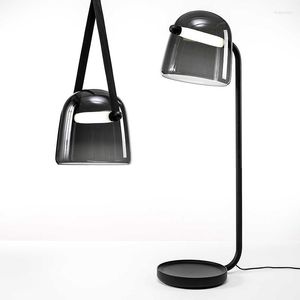 Zemin lambaları Nordic Light Lüks Oturma Odası Kanepe Lambası Yaratıcı Kişilik Çalışması ve Yatak Odası Başucu Cam