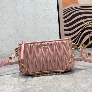 Diamantkedjespåse rosa designer väska kvinnor klaff mini väska veckade fårskinn plånböcker crossbody mahjong väska axelväska handväska strasshandväska armhålväska koppling väska