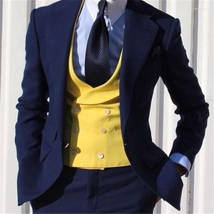 Herrenwesten Gelbe zweireihige Hochzeitsweste Herren Slim Fit Neuestes Design Mode für Männer im britischen Stil