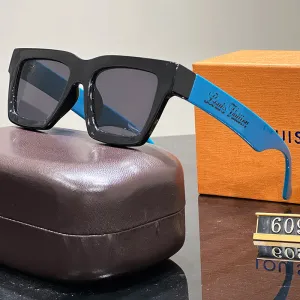 Tasarımcılar Kadınlar İçin Güneş Gözlüğü Erkek Klasik Güneş Gölgeli Sport Lüks Çok Stil Plaj Sürüş Güneş Gözlük Gözlük Lunette Shades 2307266PE