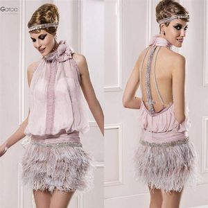 Great vintage Gatsby Pink High Neck Short Prom Abiti formali con piuma scintillante perline cocktail party Occasion