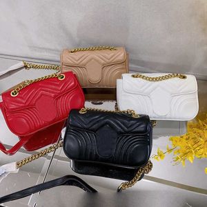 Hjärtdesigners väska kvinnor g brev axelväska kedja mont messenger väska totes mode metalliska handväskor handväskor klassisk crossbody clutch pretty