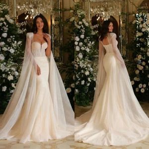 Abiti da sposa a sirena di lusso Sweetheart maniche lunghe Tulle Abiti da sposa Custom Made Backless Sweep Train Robe De Mariee