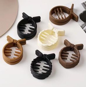 Hårklämmor Barrettes 5x3,5 cm Claw Clip Ponytail Accessories Formed Design Fashion Clamps Hårnål Små smycken Drop Delivery Otonl