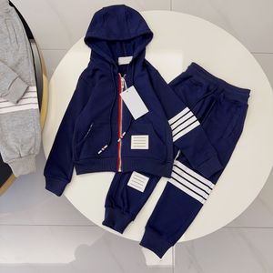 Felpa con cappuccio per bambini Cappotto firmato per bambini Set di due pezzi per bambini Abbigliamento per bambini Cerniera per ragazzi Set di pantaloni a maniche lunghe Top di marca per bambini Vesti lettere Sport Casual