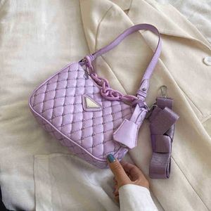 2023 Novo Top Design Bolsas de Luxo de alta qualidade vermelho estilo pequeno roxo ombro axila Mensageiro