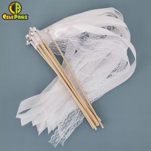 Banner bayrakları 50pcs beyaz kurdele asası peri çubukları düğün twirling dantel flamalar altın gümüş çan parti