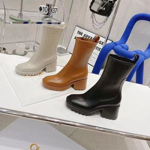 Botlar Su Ayakkabı Yağmur Ayakkabı Yeni Tasarımcı Diz Yüksek Su Geçirmez Platform Boyutu ile Yüksek Topuk 35-40 Su Geçirmez Boks Tozu Vb.