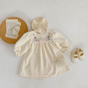 Abiti da ragazza 2023 Princess Girls Dress 0-4Years Toddler Bambini manica a sbuffo Fiore ricamato A-line Abiti da festa Abiti per bambini