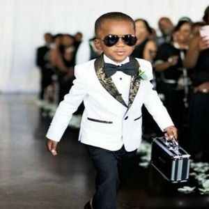 2020 Boys Tuxedos Dinner Suits Little Boy Suit Black Shawl Lapel Formal Suits Tuxedo Kids Children Formal Wear Jackets Pants255i