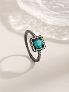 2023 Fashion New Europa and America Hot S925 Sterling Silver Emerald Ring Fashion Versatile Zircon Ring Female Jewelry