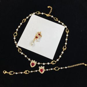 Braccialetto di perle Orecchini di moda Braccialetti di gioielli Collana Insieme di gioielli da sposa