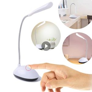 Lampade da tavolo Lampada da scrivania a LED Pieghevole Dimmerabile Touch DC5V Luce notturna alimentata a batteria Dimmerabile Fornitura domestica portatile