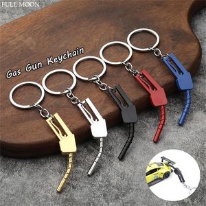 Bil Penualing Gun Neychain Metal Fuel Buef Gas Pump Munstycke Keyring Creative Auto Part Model Pendant For Men Cool Key Chain Accessorie